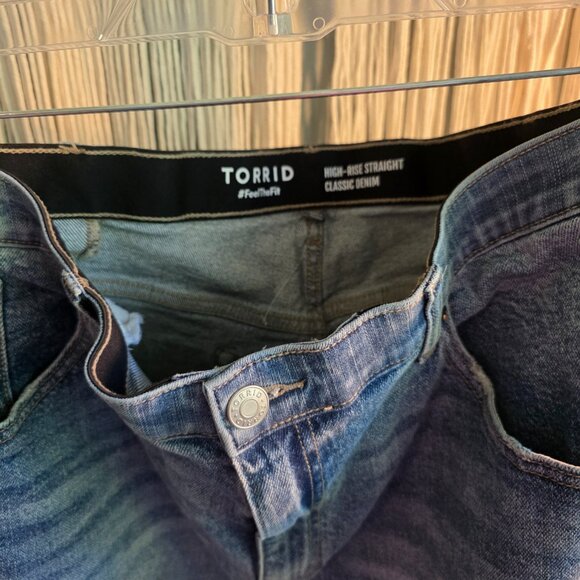 Torrid High-Rise Straight Jeans | Light Wash Distressed Denim | Size 24R - Picture 2 of 5